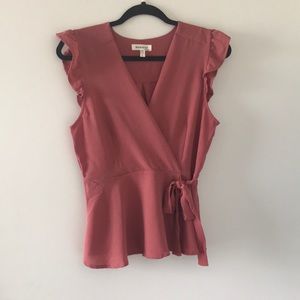 Perfect!! Can be paired with jeans/slacks